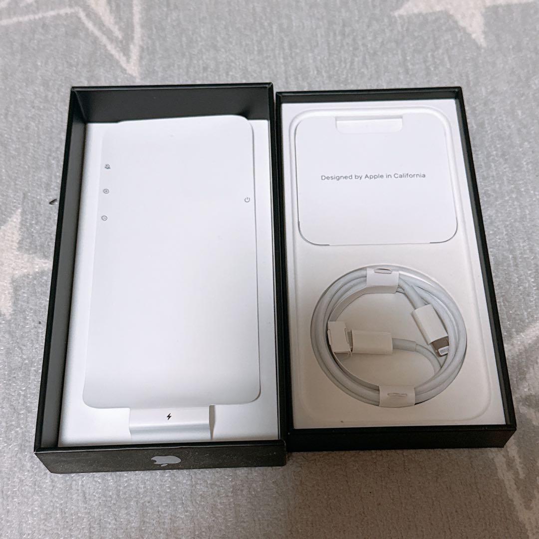 中古　Apple iPhone 12 Pro 256GB シルバー　SIMフリー