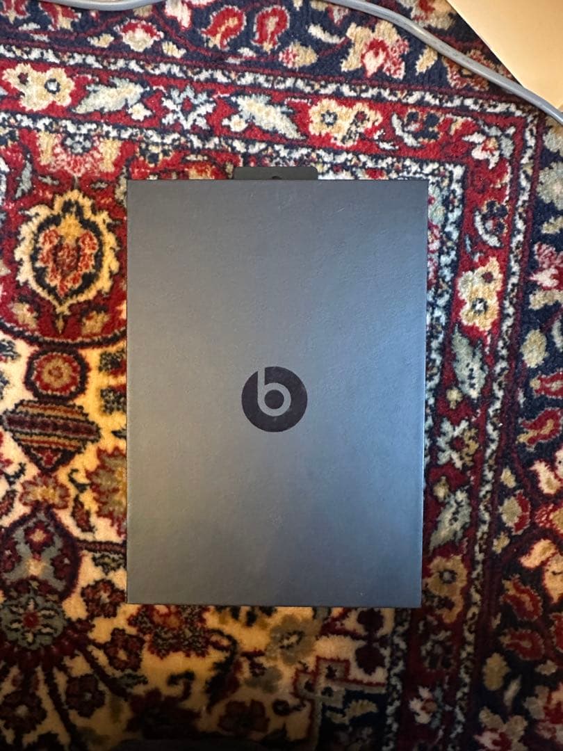 beats solo3 wireless 特別版シルバー