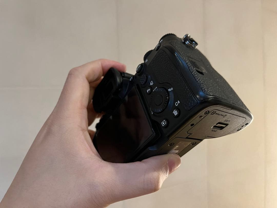 SONY α7IV ミラーレスカメラ 本体 シャッターカウント 32,767