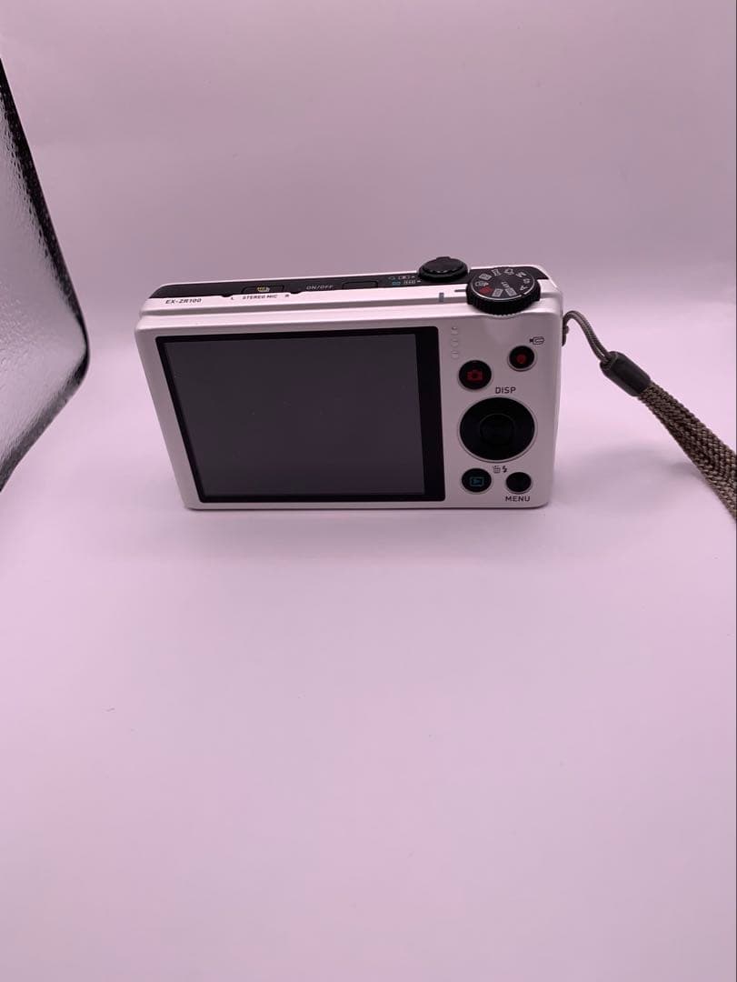 CASIO EXILIM EX-ZR100 コンパクトデジタルカメラ