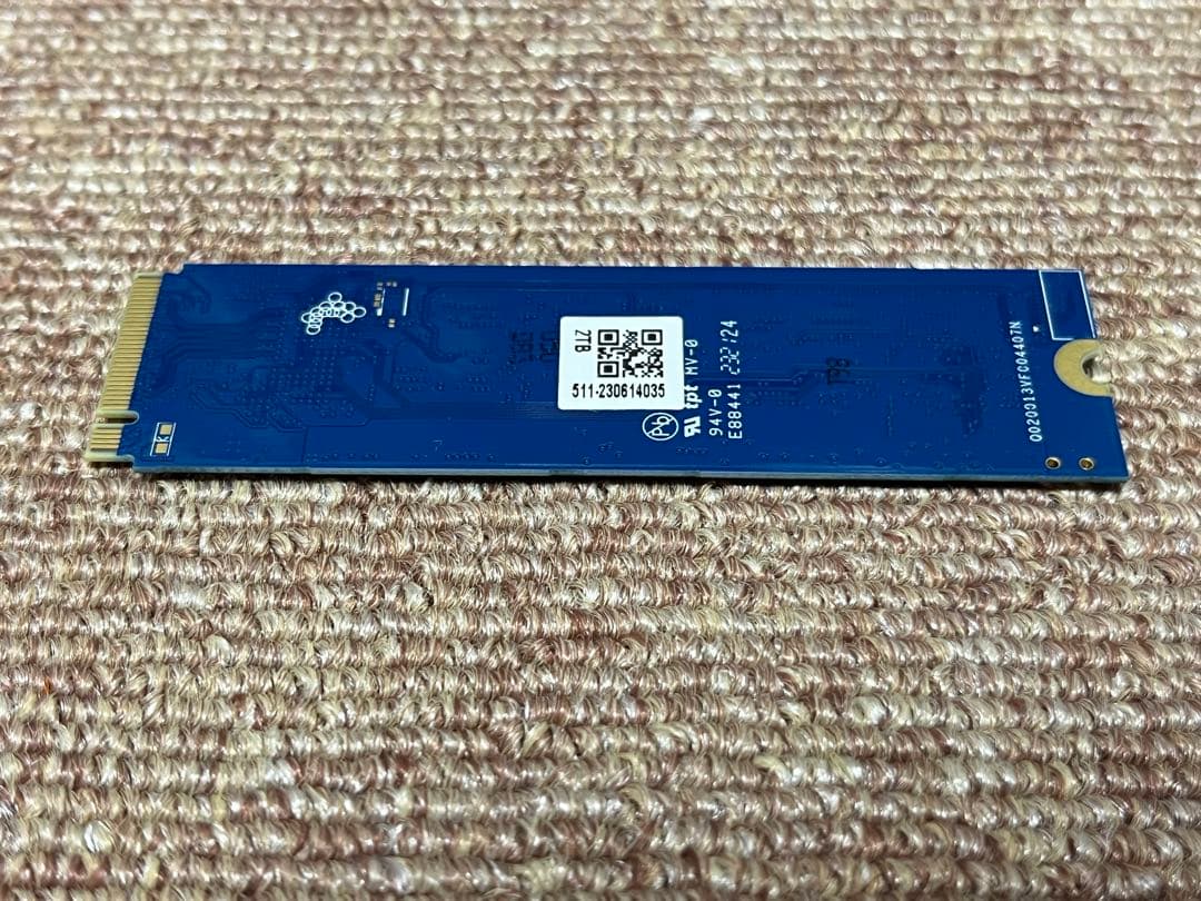 未使用 m.2 2TB 高速 SSD NVMe PHD-ISM2 プリンストン