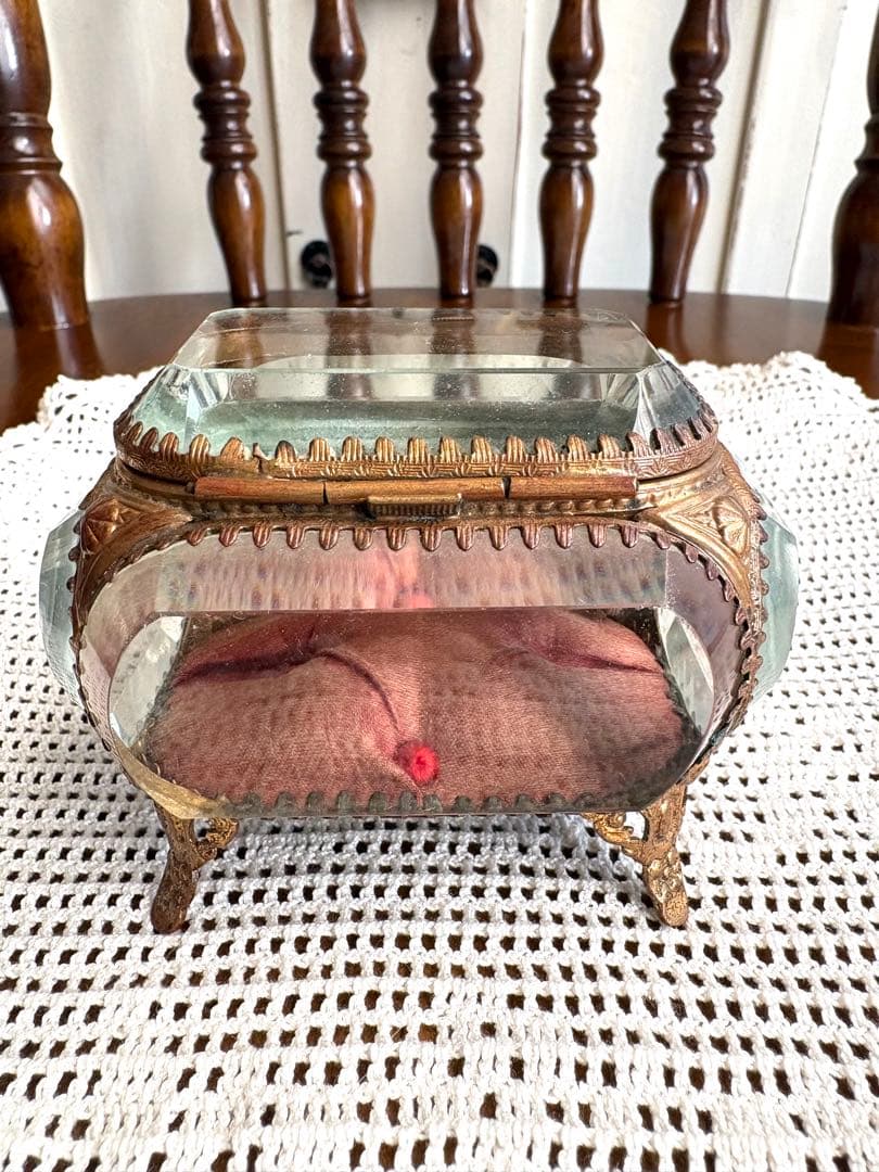 ♡ フランスアンティーク　ジュエリーボックス　宝石箱　ピンククッション　オルモル