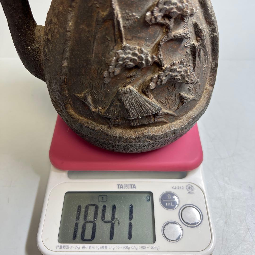 龍文堂　上田照房銘　山水風景浮彫鉄瓶　1841g 東Y8-0324☆2Fトサエ