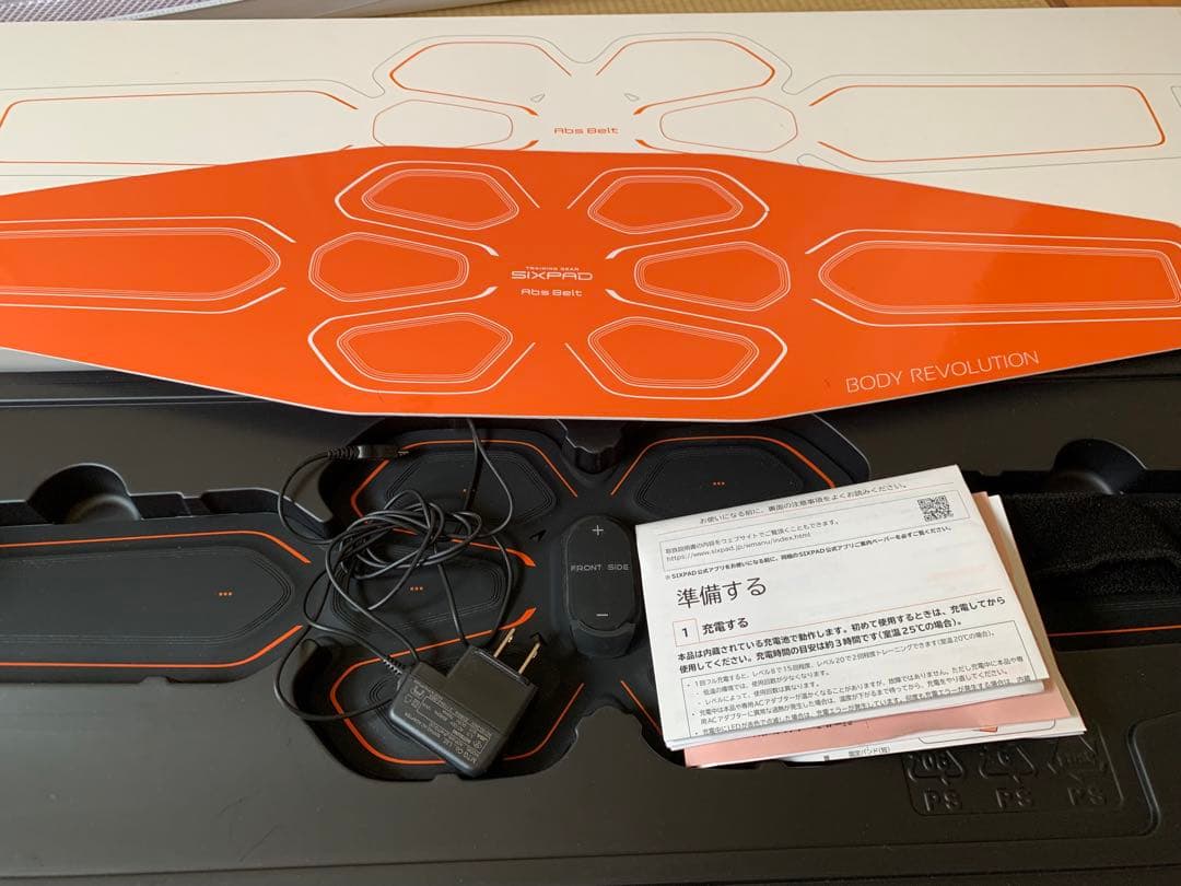 【値下相談可】【美品】SIXPAD Abs Belt 3Lサイズ