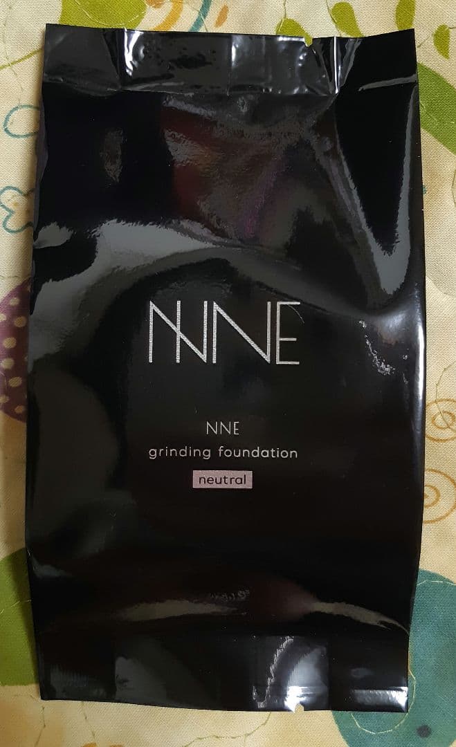NNE★グラインディングファンデーション ・ケース　新品未使用