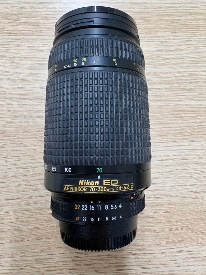 ニコン レンズAF NIKKOR70-300mm 1:4-5.6D 美品