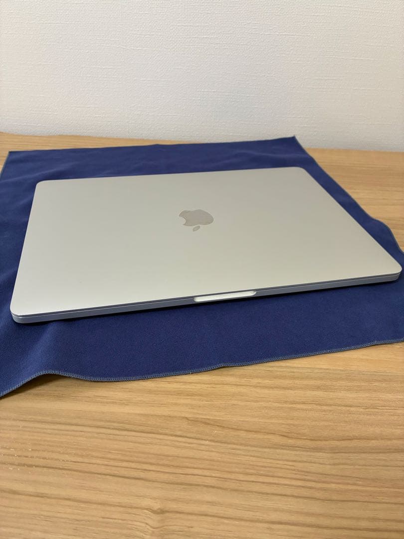極美品 MacBook Pro 2020 13インチ i5 16GB/512GB
