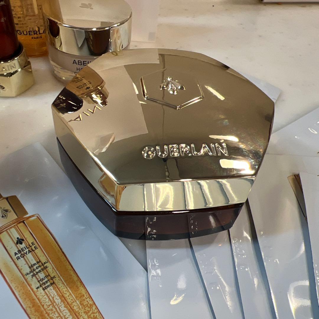 新品⭐︎ゲランアベイユロイヤル　ウォータリーオイルセロム　クリーム　ローション