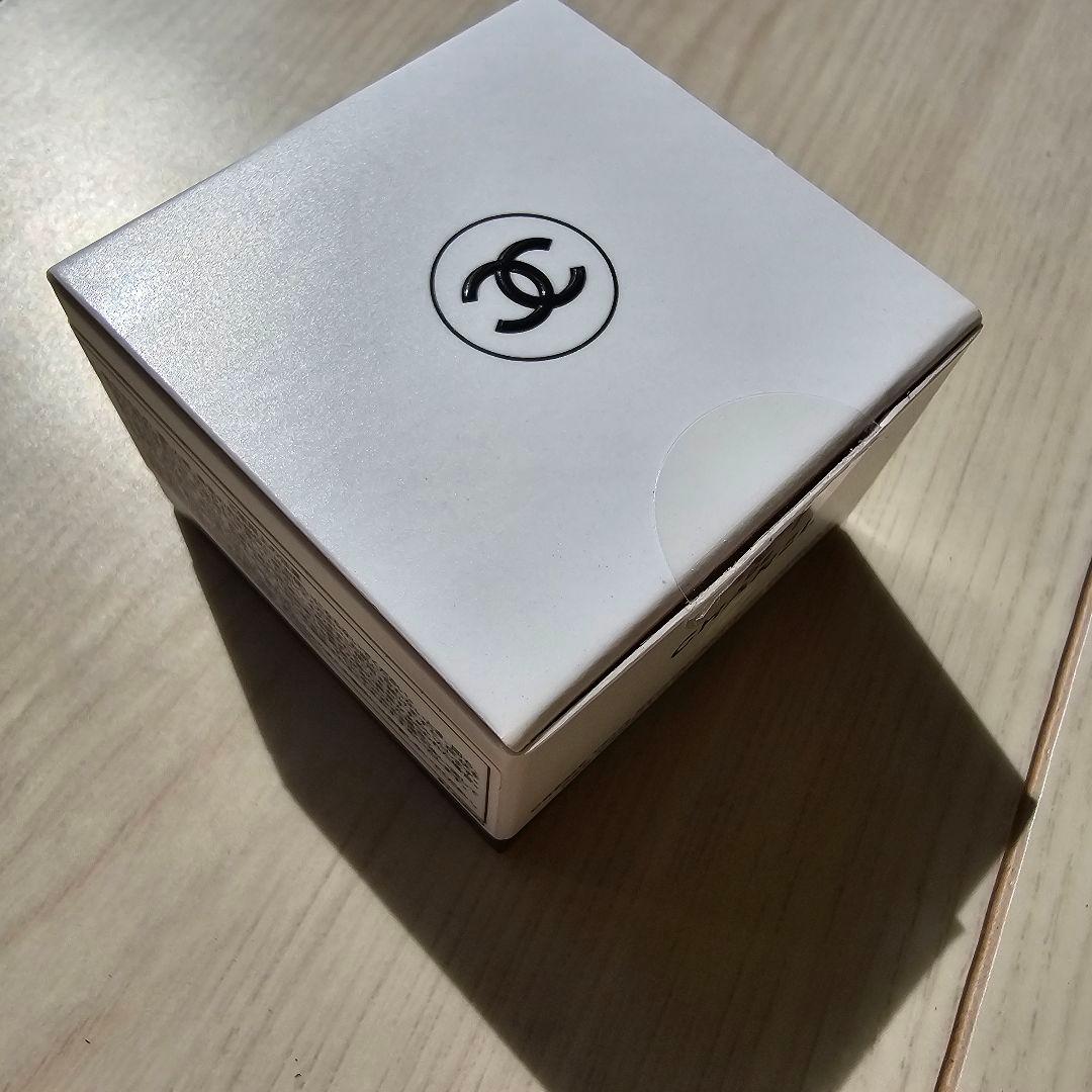 新品未使用 N°1 de CHANEL アイクリーム