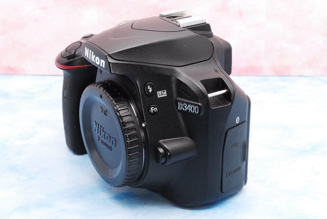 Nikon D3400☆美品＆ショット数少☆スマホ転送OK☆一眼レフカメラ☆