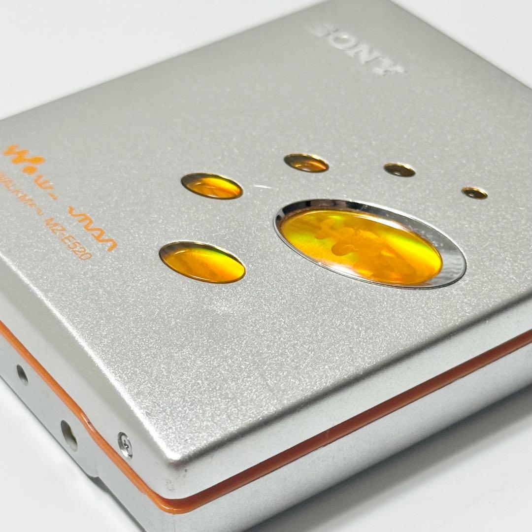 動作品 SONY MD WALKMAN MZ-E520 ポータブルMDプレーヤー