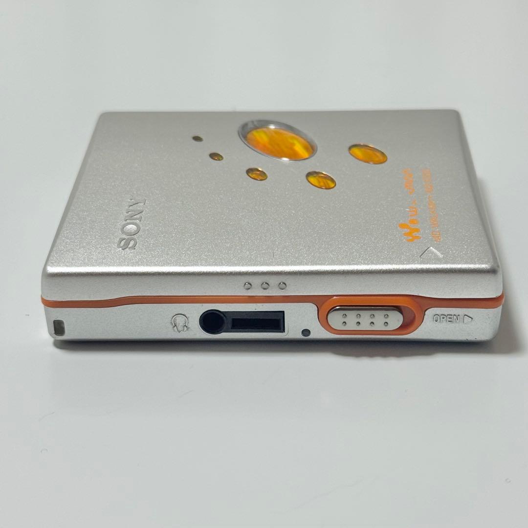 動作品 SONY MD WALKMAN MZ-E520 ポータブルMDプレーヤー