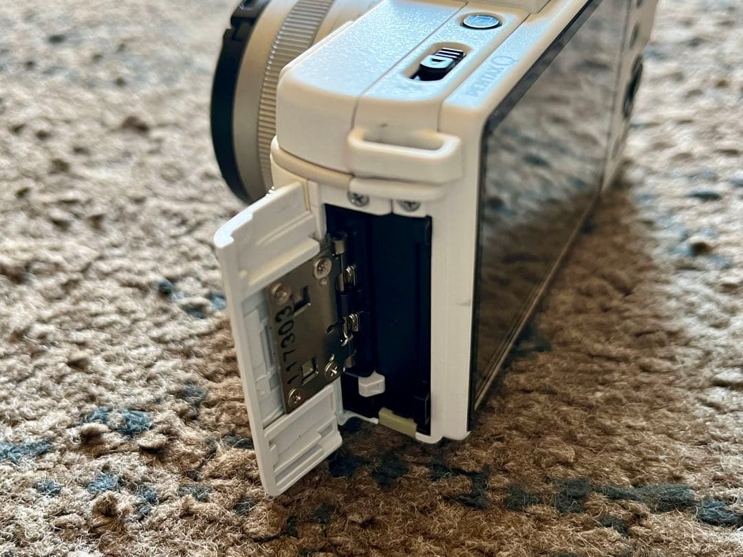 PENTAX Ｑ デジタル一眼 ナノ一眼 ホワイト