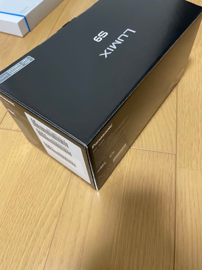 Panasonic LUMIX S9 ボディ シルバー　新品同様品