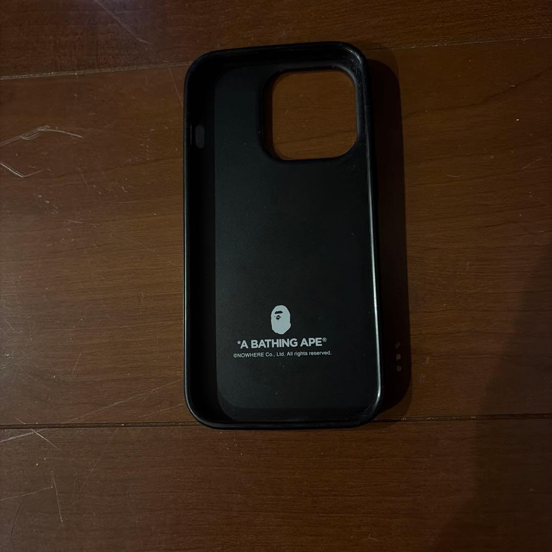 iPhone 14 Pro 本体のみ APEのケース付き