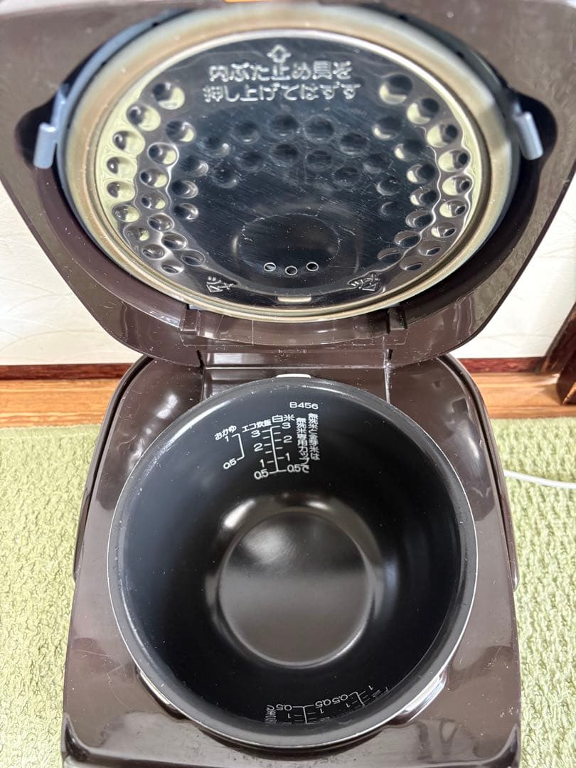 送料込♪美品！3合炊/IH炊飯ジャー 象印 NP-GJ05 2020年製♪