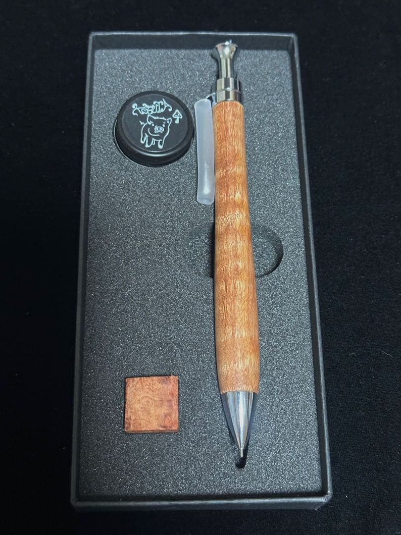 ②こぶた工房シャープペンシル 欅 ケヤキ 極上杢0.5mm