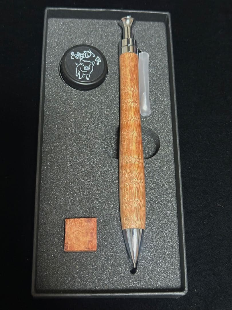 ②こぶた工房シャープペンシル 欅 ケヤキ 極上杢0.5mm