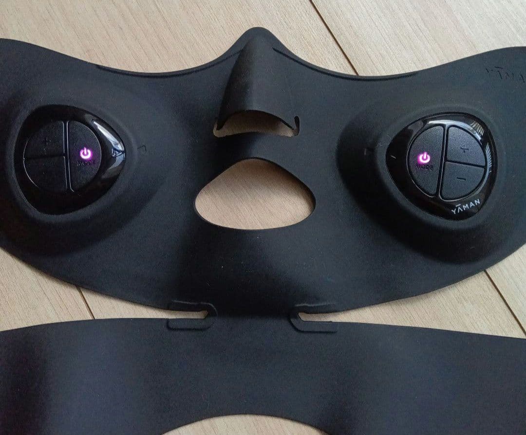 ヤーマン メディリフト ブラックフェイスマスク 美容器 充電ケーブル付き