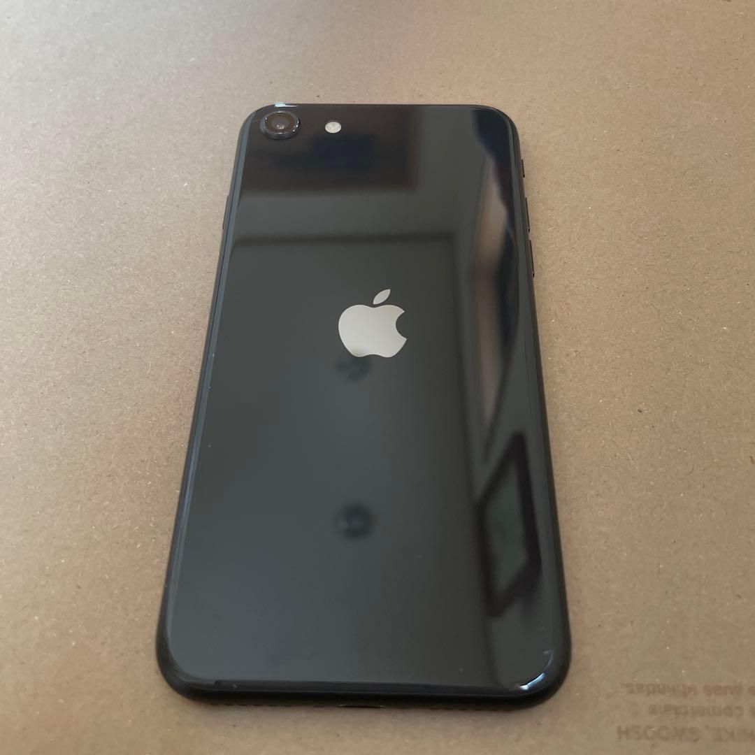 iPhone SE SIMロックなし 26.2
