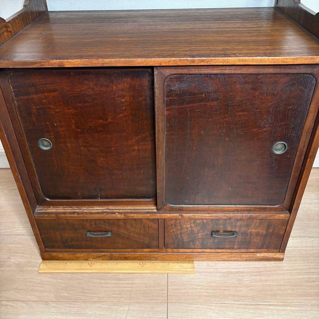 約100年 古道具 木製収納家具 引き戸と引き出し付き 木製　和風飾り棚 レトロ