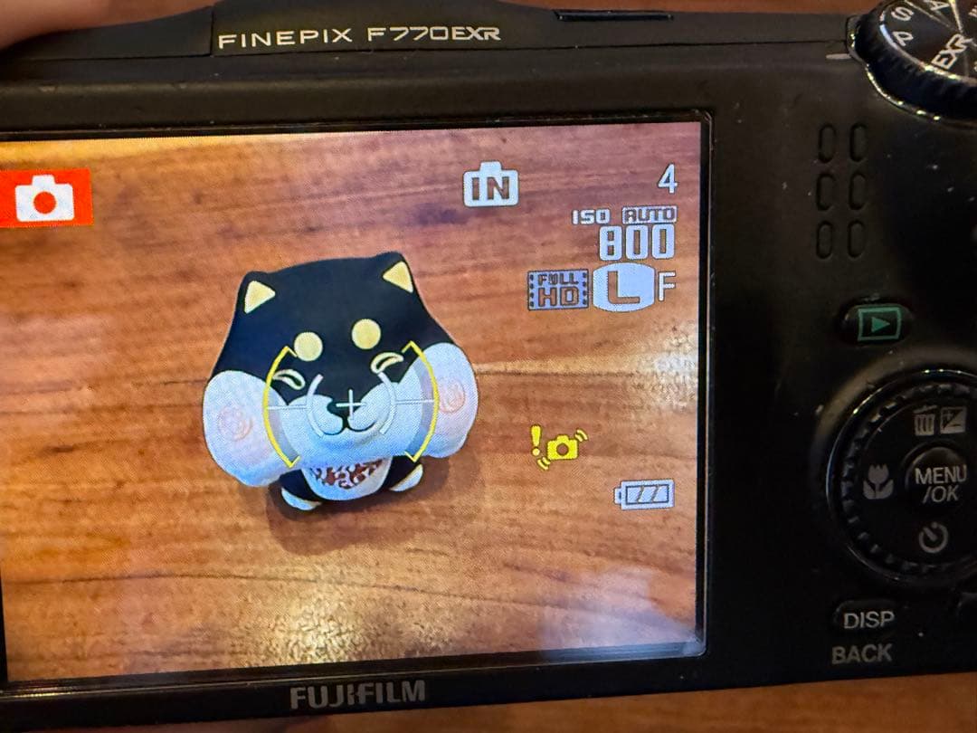 FUJIFILM FINEPIX F770EXR フジフイルム　ファインピクス