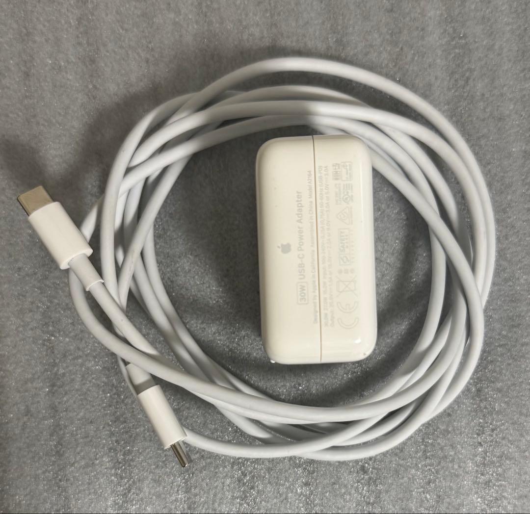MacBook Air M1 16GB 512GB バッテリ88% 充放電300