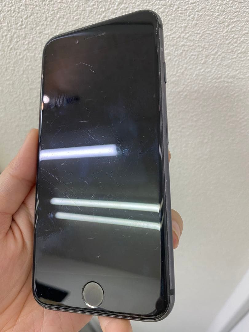 iPhone 8 256GB SIMフリー　77005