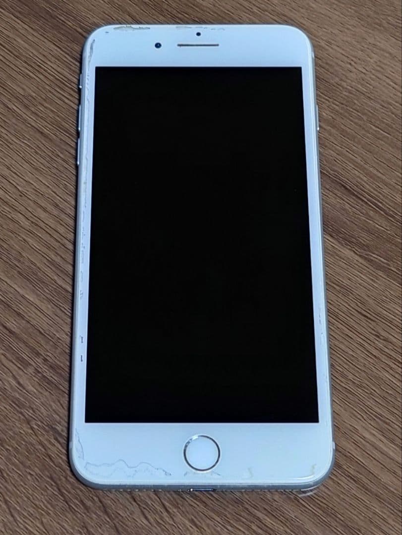 Apple iPhone 8 Plus 64GB SIMロック解除済 付属品無し