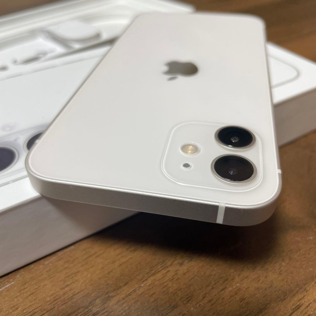 眠りのマル五郎　Apple iPhone 12 ホワイト 本体