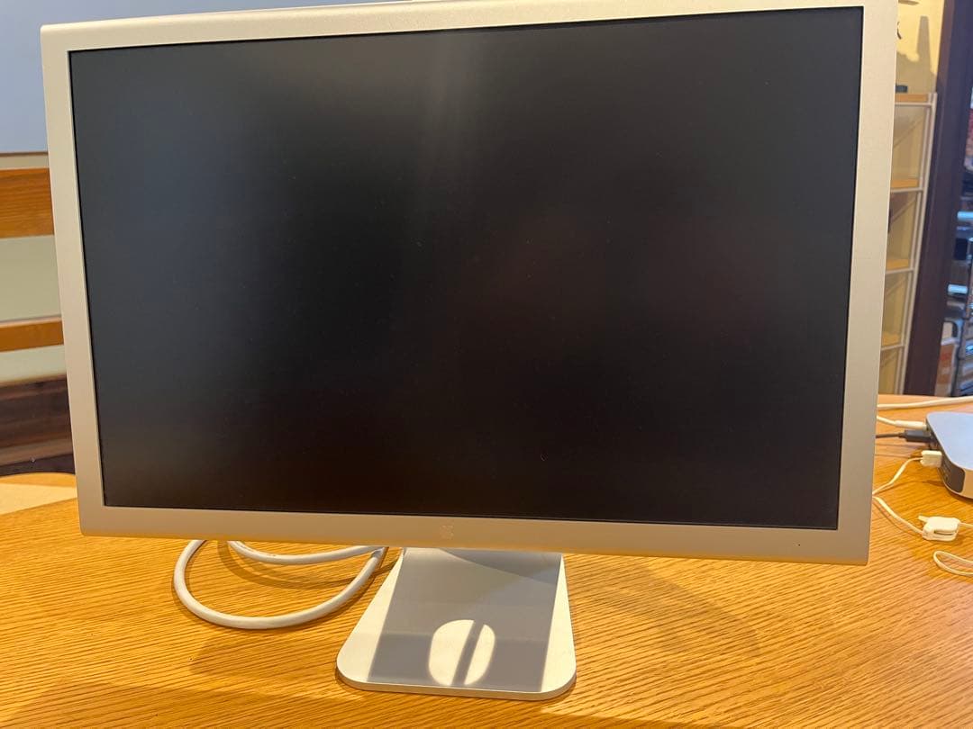 ディスプレイ・モニター本体 Apple cinema HD display A1082
