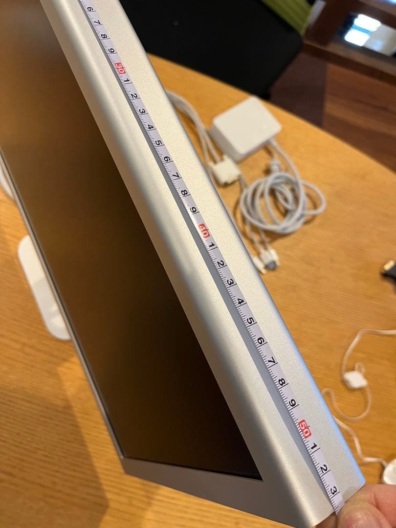 ディスプレイ・モニター本体 Apple cinema HD display A1082