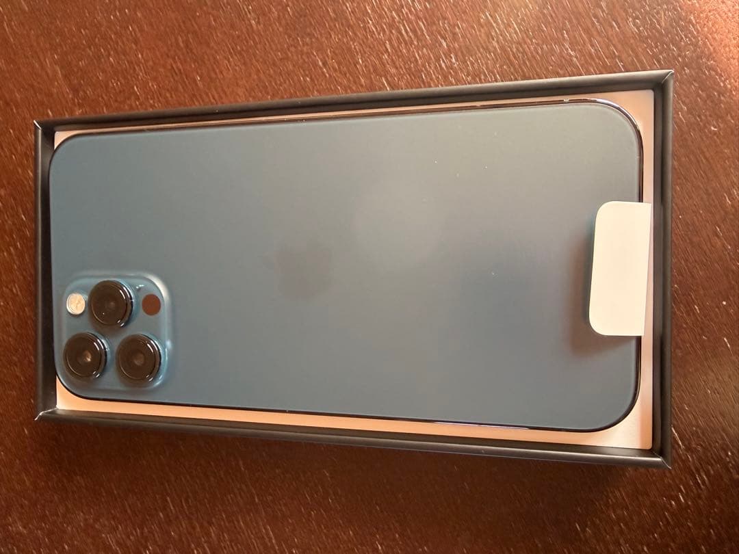 iPhone 12 Pro Max ブルー　美品