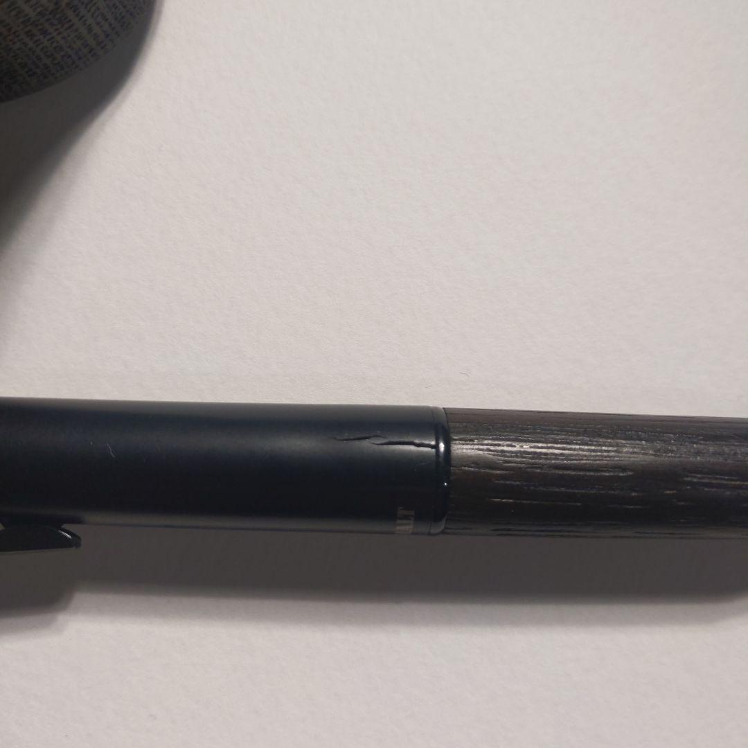 ペンケースと文房具セット