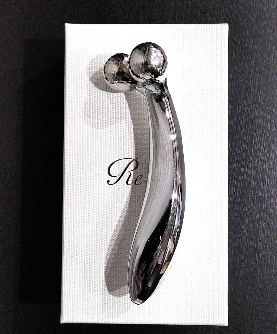 ❤美品　リファ カラットレイ　 美顔器ローラー　RR-AK00A　専用箱付属品有