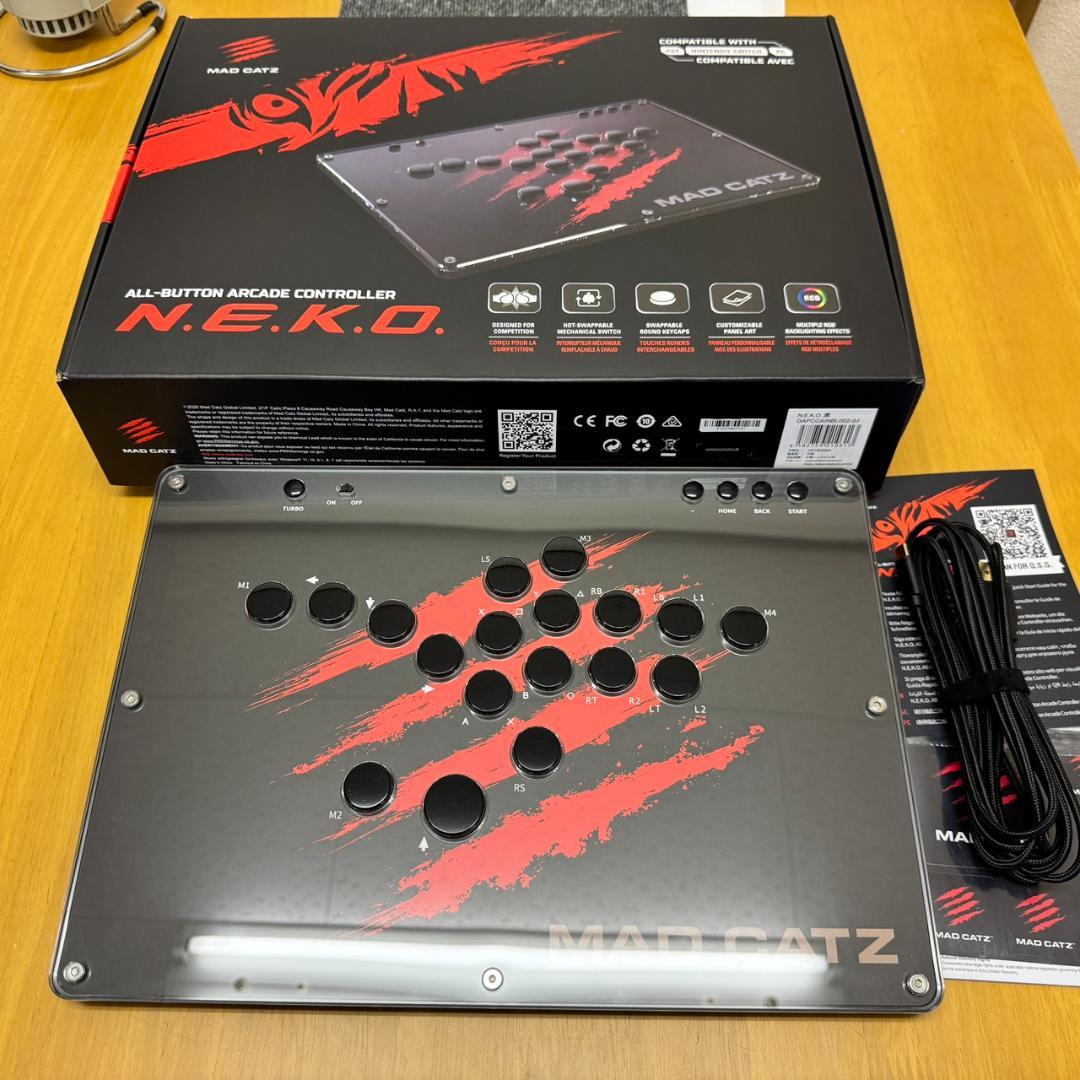 Mad Catz N.E.K.O. レバーレスコントローラー アケコン