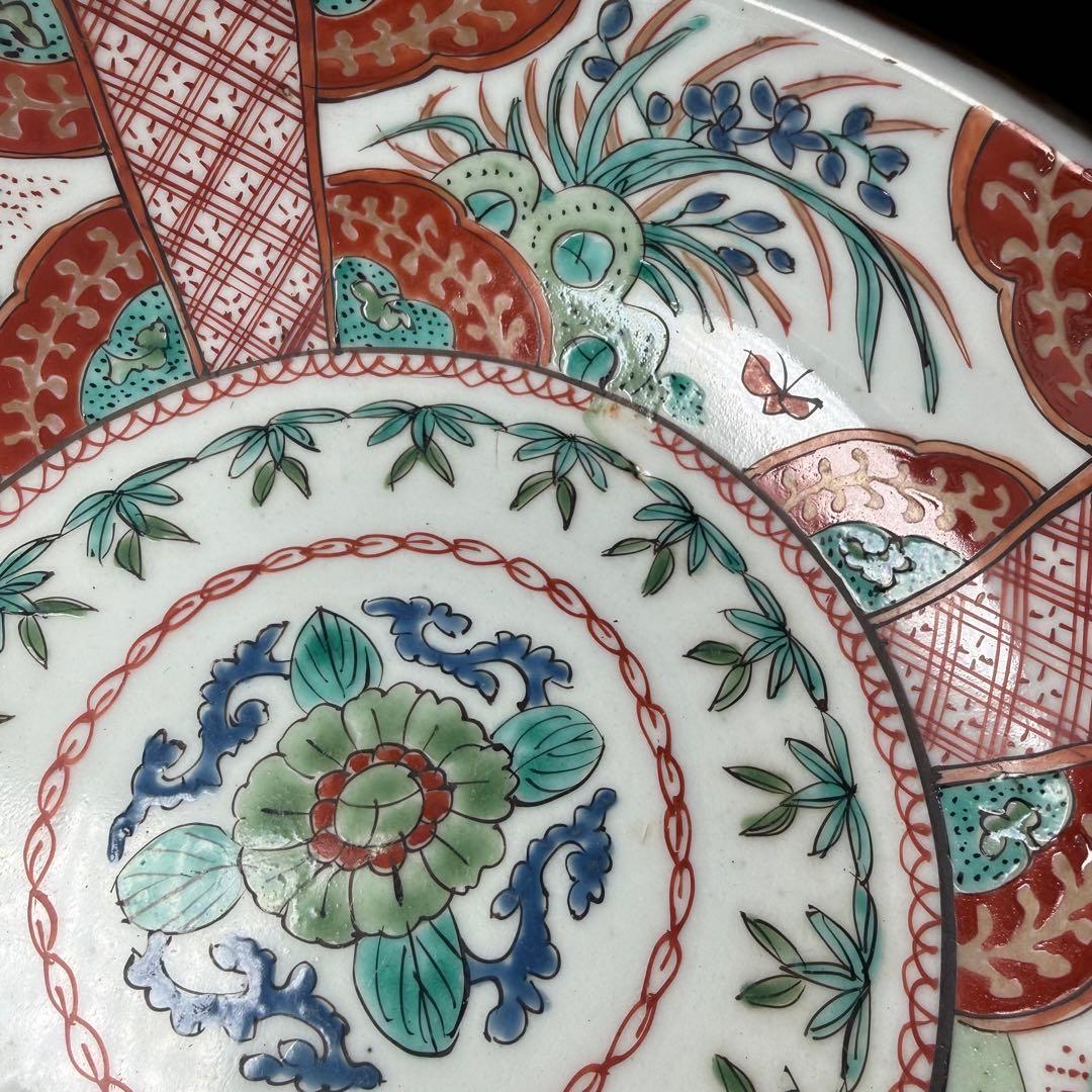 明治期　アンティーク有田　赤絵四方花草文様鉢　裏葡萄文　蛇目高台　直径約21cm