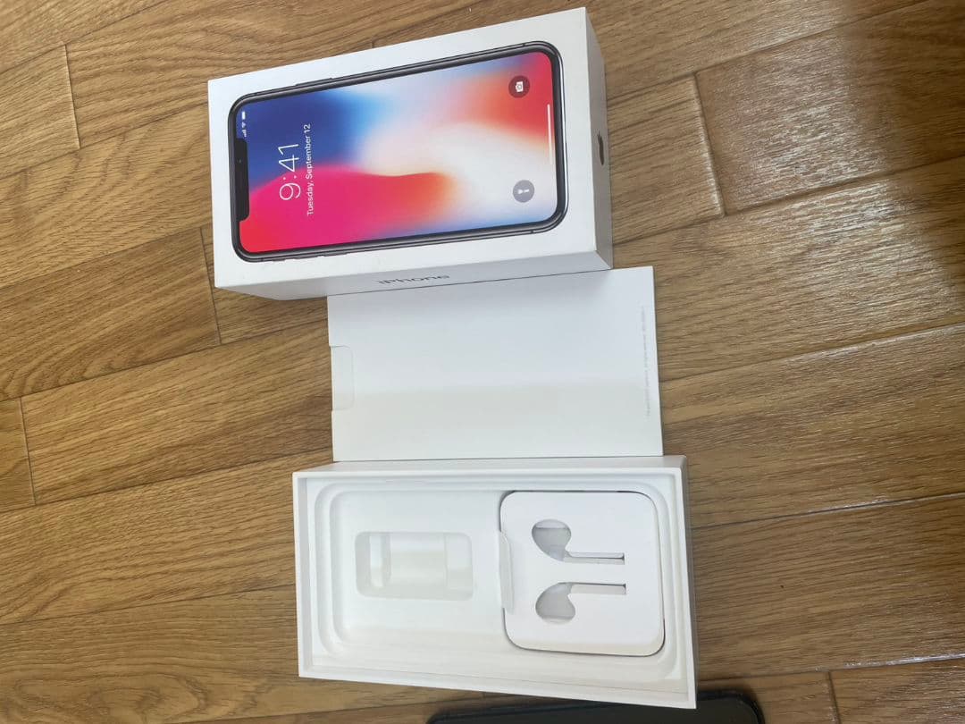 iPhone X 操作◯ 割れ有 格安　256GB スペースグレー　SIMフリー