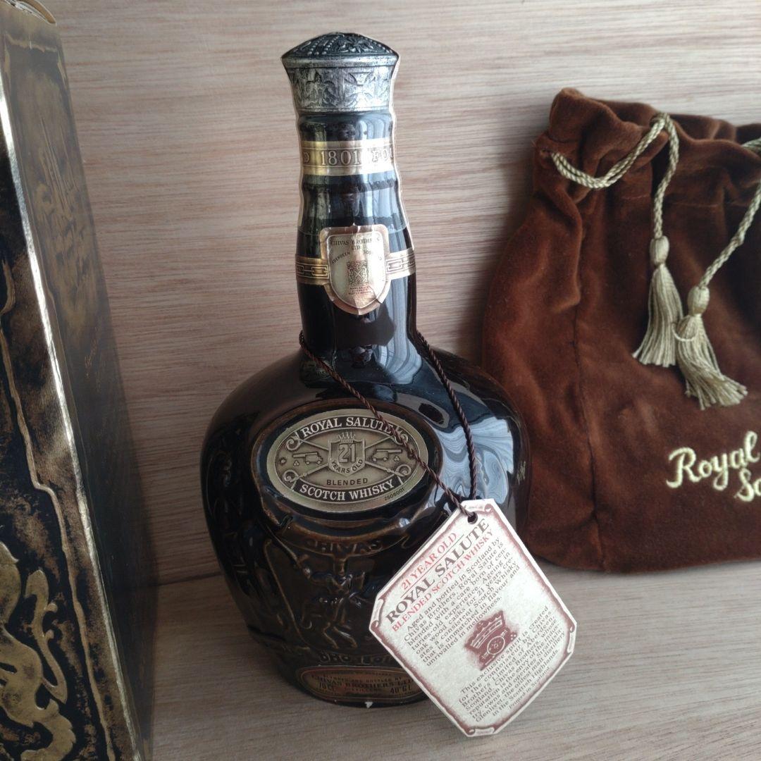 ロイヤルサルート 21年 ／茶色 【未開封】【古酒】