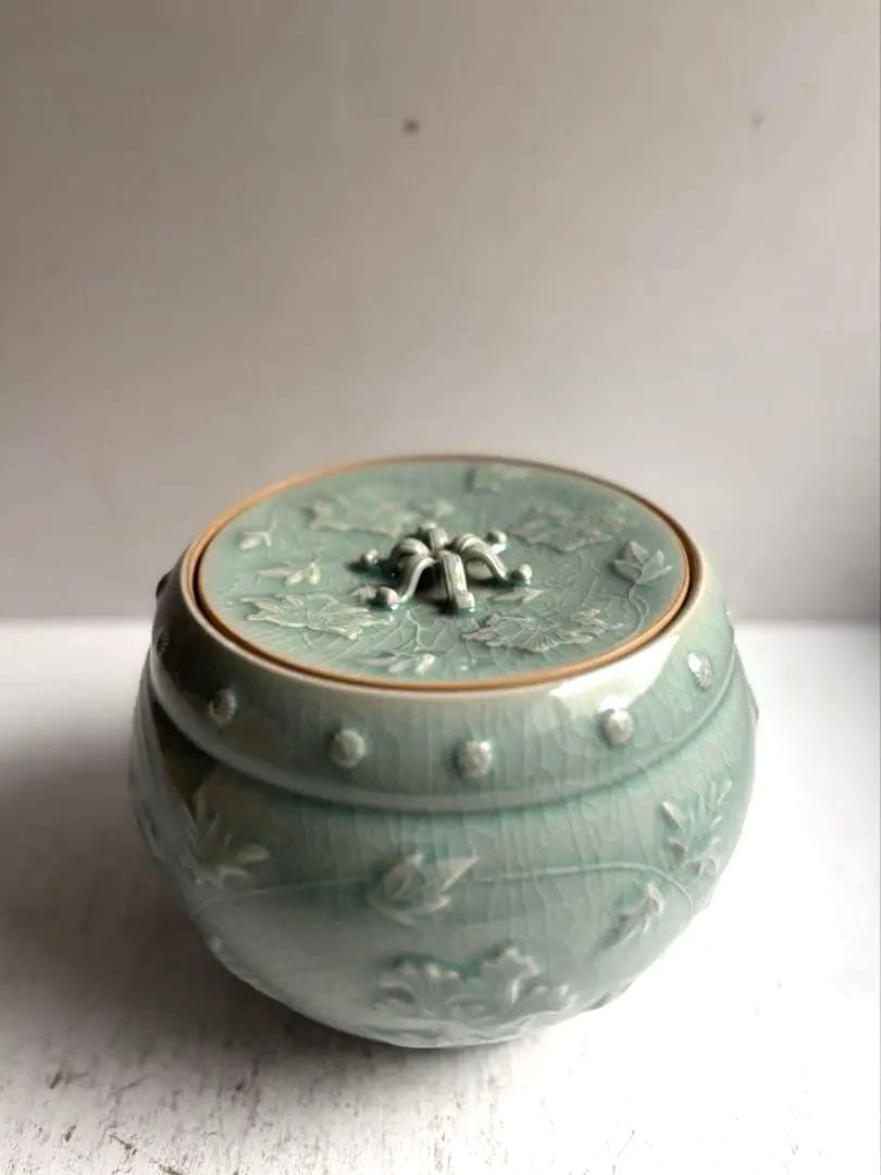 913 湖巖美術館所藏 東國窯 赫山方澈柱作 草蔓文高麗青磁水指 茶道具 高島屋