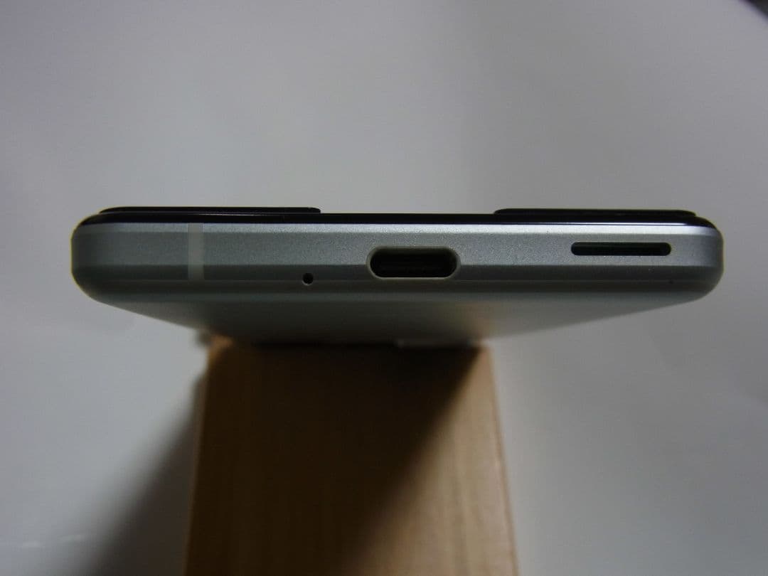 スマートフォン本体 AQUOS sense5G