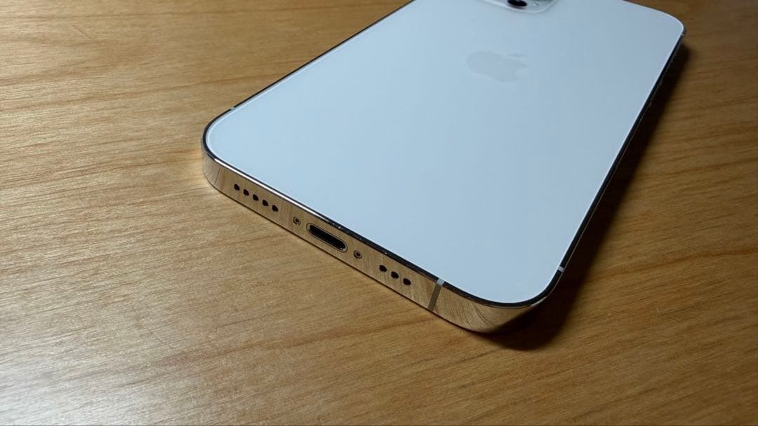 【正規品】iPhone12 Pro 256GB SIMフリーシルバー 箱・付属品