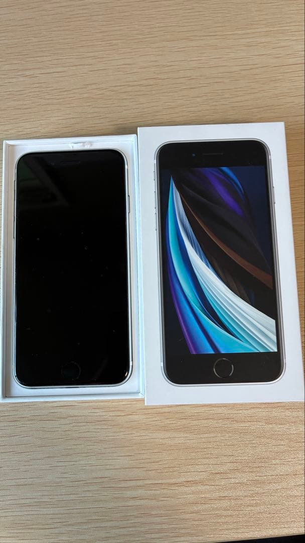 ㊹iPhone SE 第2世代 128GB ホワイト SIMフリー