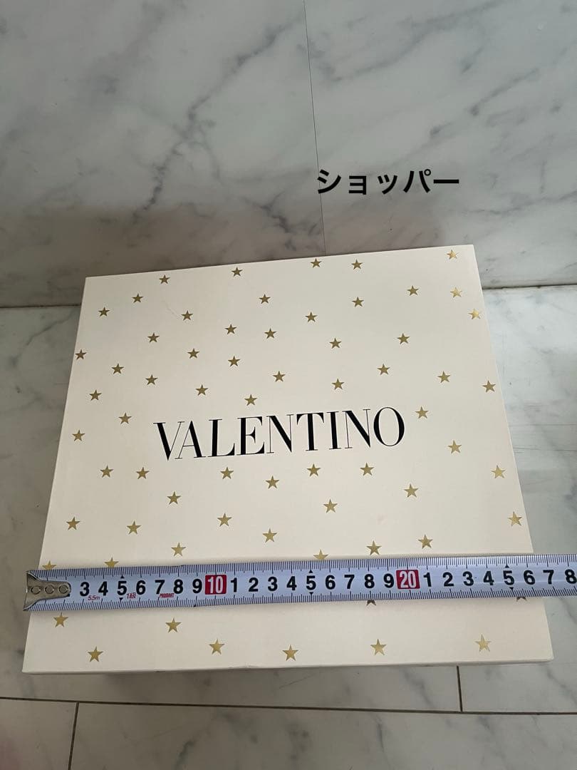 【新品】VALENTINO BORN IN ROMA ショッパーBOX付