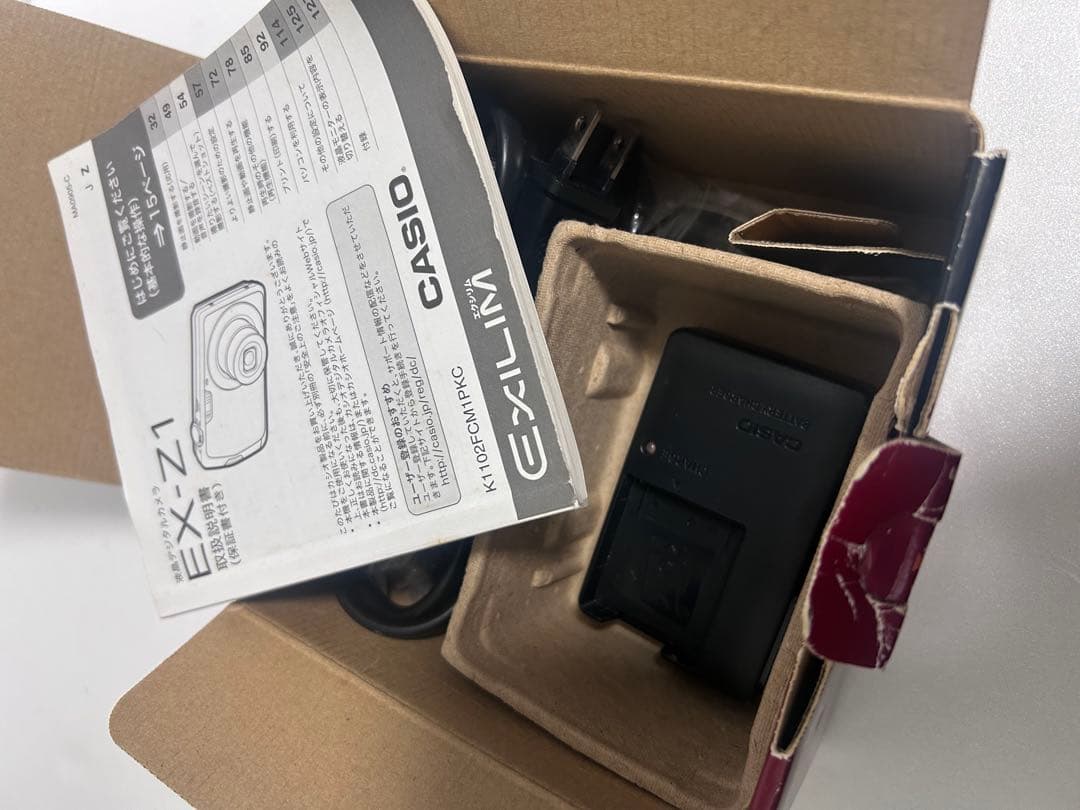 CASIO デジタルカメラEX-Z1付属品完備　動作確認済み