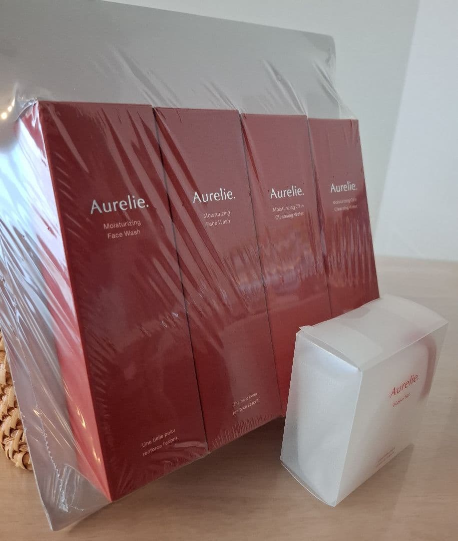 【新品未開封】Aurelie 洗顔＆クレンジング4本 泡立てネット付