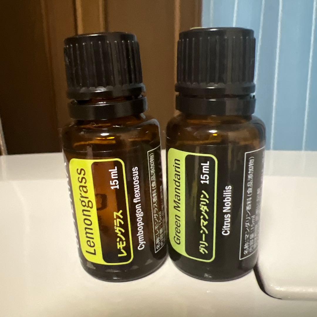 doTERRA エッセンシャルオイルボックス 25本用