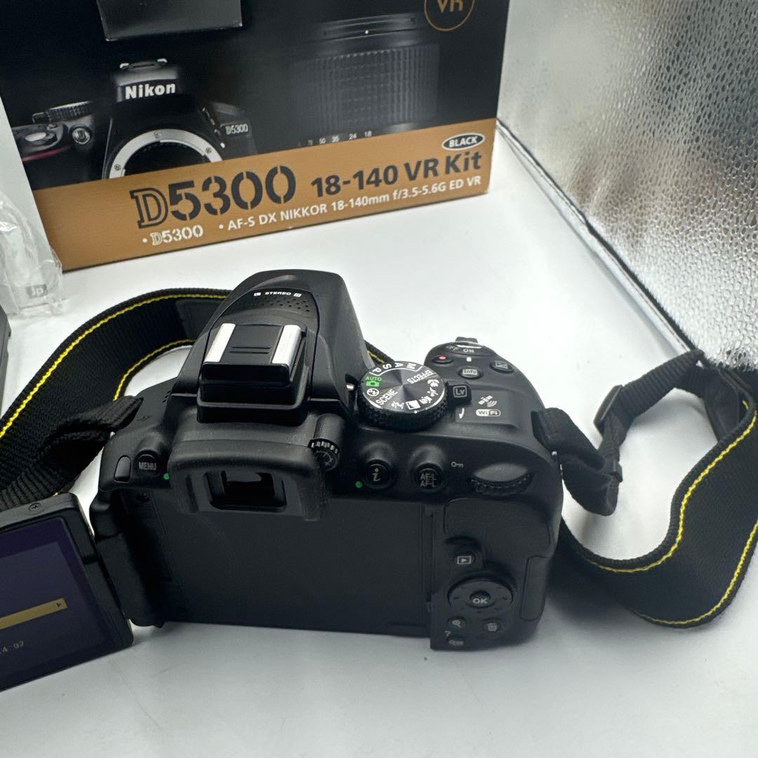 ④Nikon D5300 デジタル一眼レフカメラ