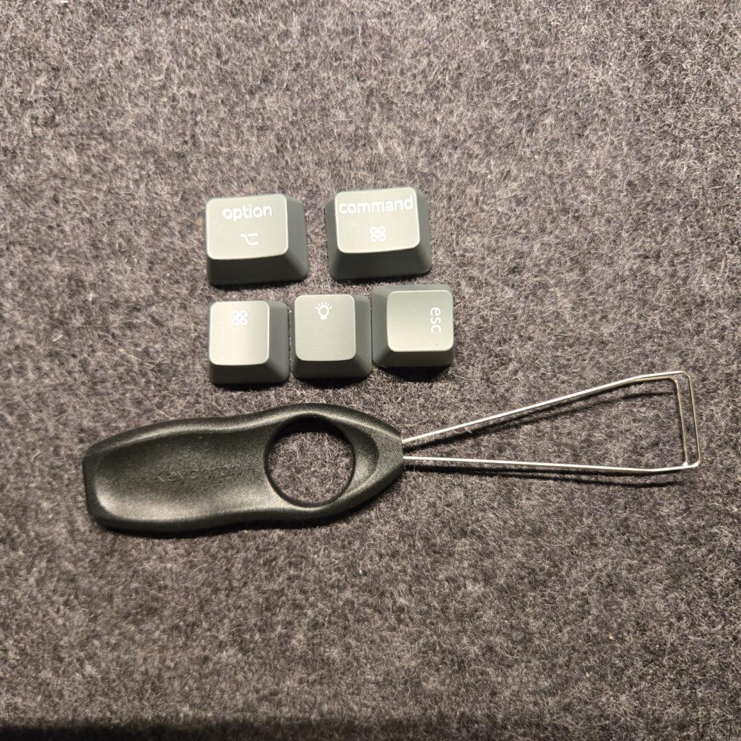 Keychron K2 V2 赤軸 US配列｜純正パームレスト付｜メカニカル