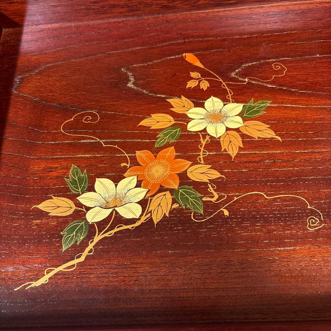 会津塗　木製盆 花の蒔絵　落款あり　　浄化済み
